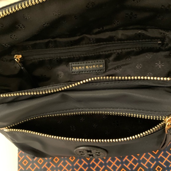 Tory Burch Black Sling Bag/Fanny bag in Black - Picture 10 of 12